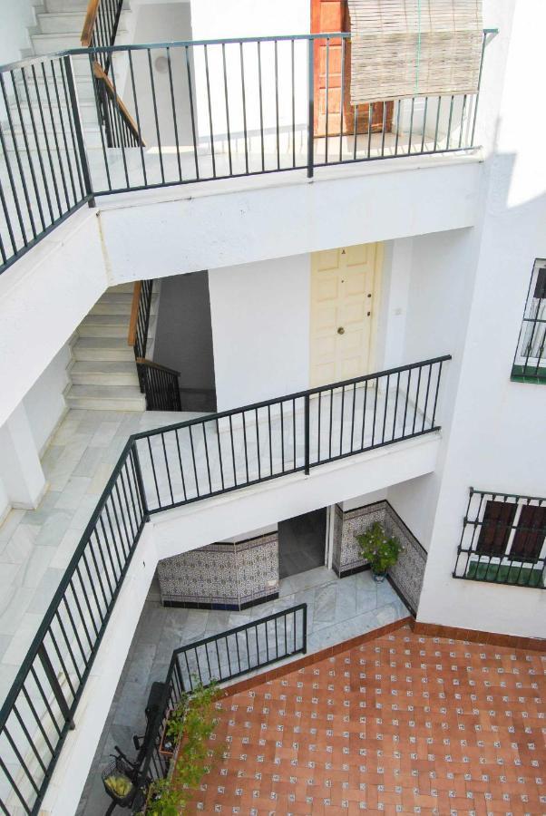 Apartment Wall Center - Aloha Sevilla Luaran gambar