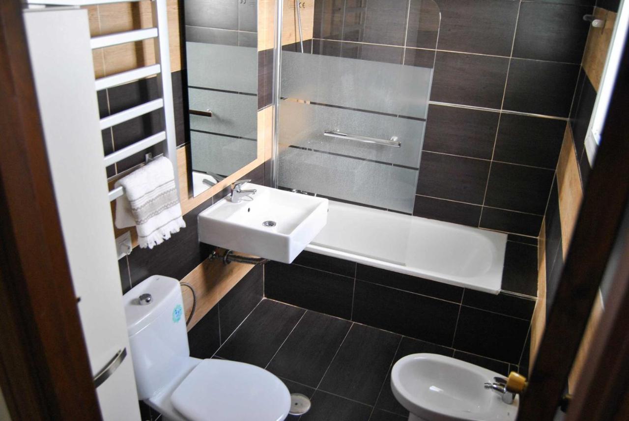 Apartment Wall Center - Aloha Sevilla Luaran gambar